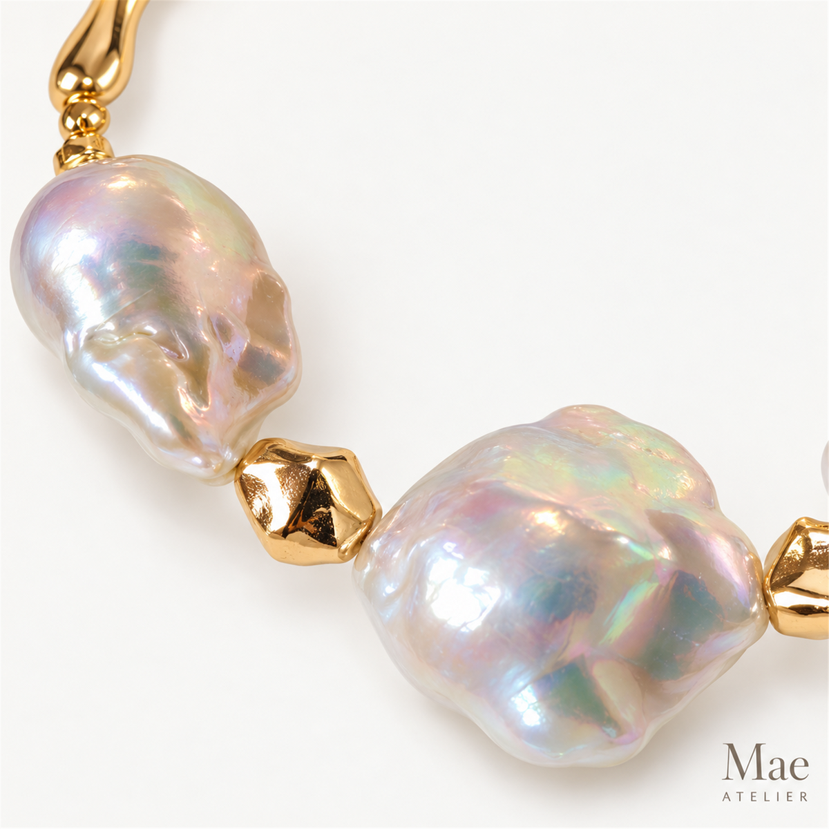 Aurora Wave Baroque Pearl Bracelet | Sculptural 18K Gold-Plated, Adjustable — pearl detail