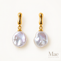 Minimalist Keshi Pearl Drop Earrings – Sculptural Gold Top, Top-Grade Luster — hero view