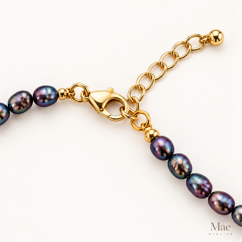 Purple Peacock Freshwater Pearl Choker, Dainty Rice Pearls, Gold Accent Beads, Gift for Her — hardware detail