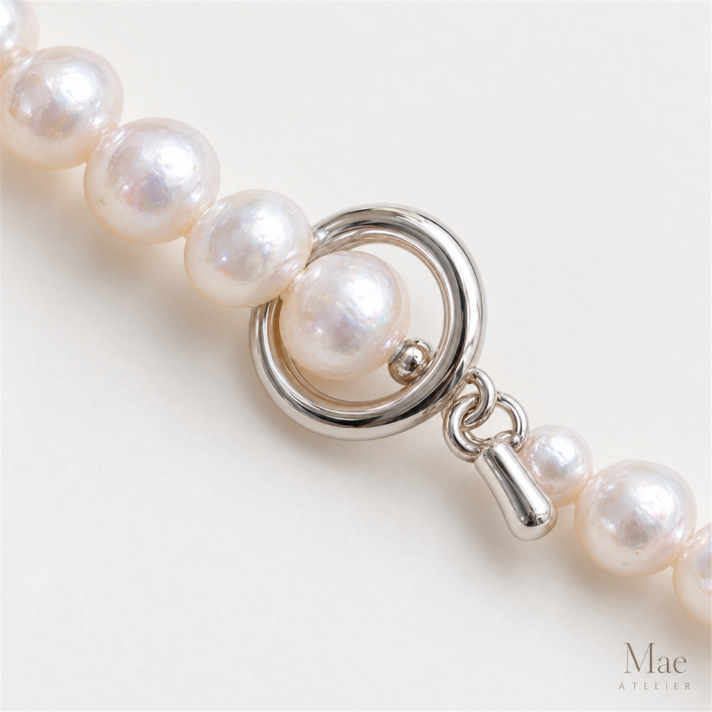 Freshwater Pearl Bracelet, 5.5mm Baroque Pearls, 18K White Gold Plated Toggle Clasp — pearl detail