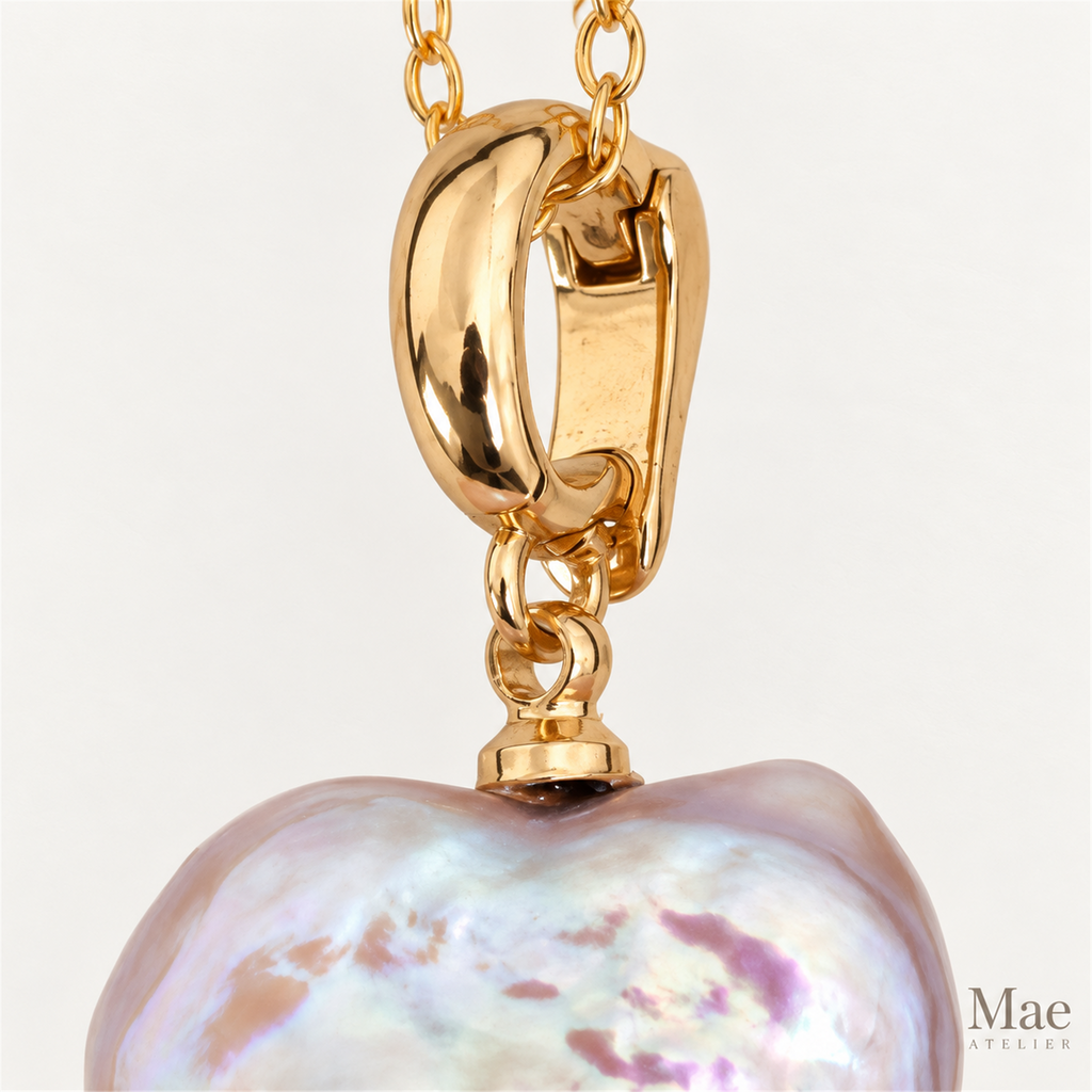 Heart Baroque Pearl Pendant, Removable 18K Gold Plated Clasp Bail, White Freshwater Pearl Heart Charm for Necklace, Gift for Her — hardware detail